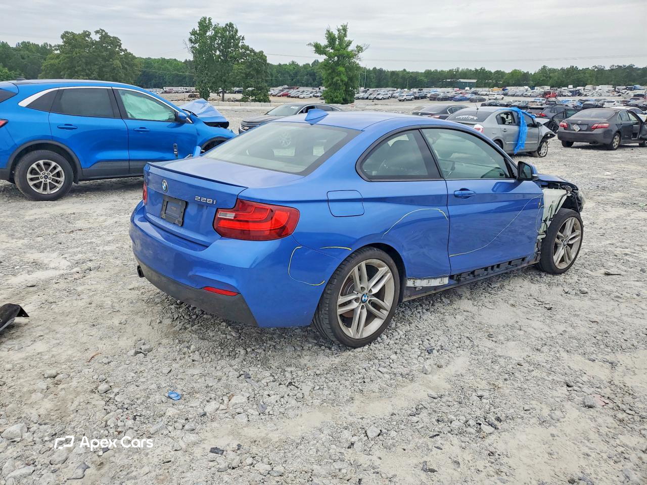 BMW Series 2 2016