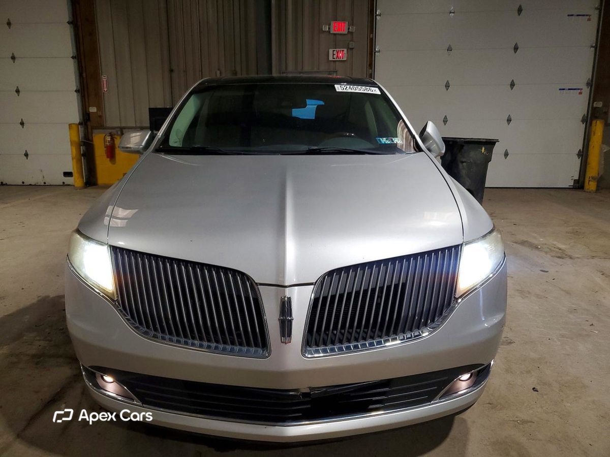 Lincoln MKT 2013