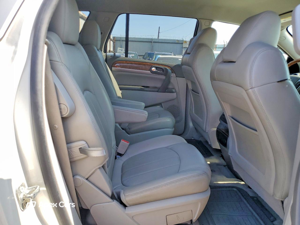 Buick Enclave 2011
