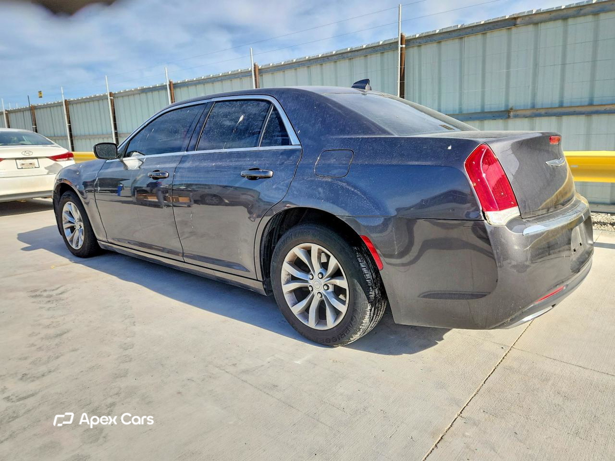 Chrysler 300 2016