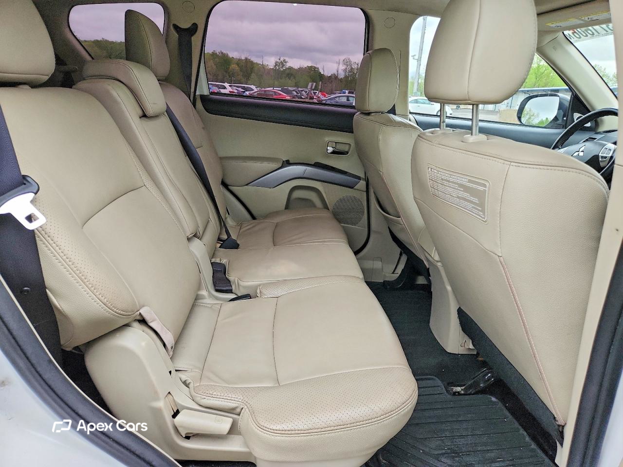Mitsubishi Outlander 2012