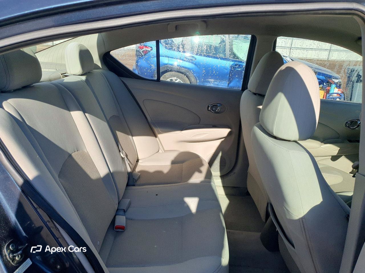 Nissan Versa 2015