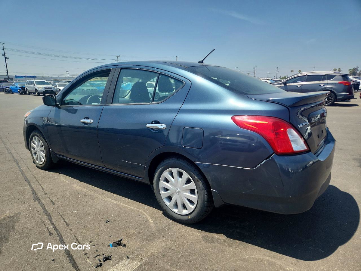 Nissan Versa 2016