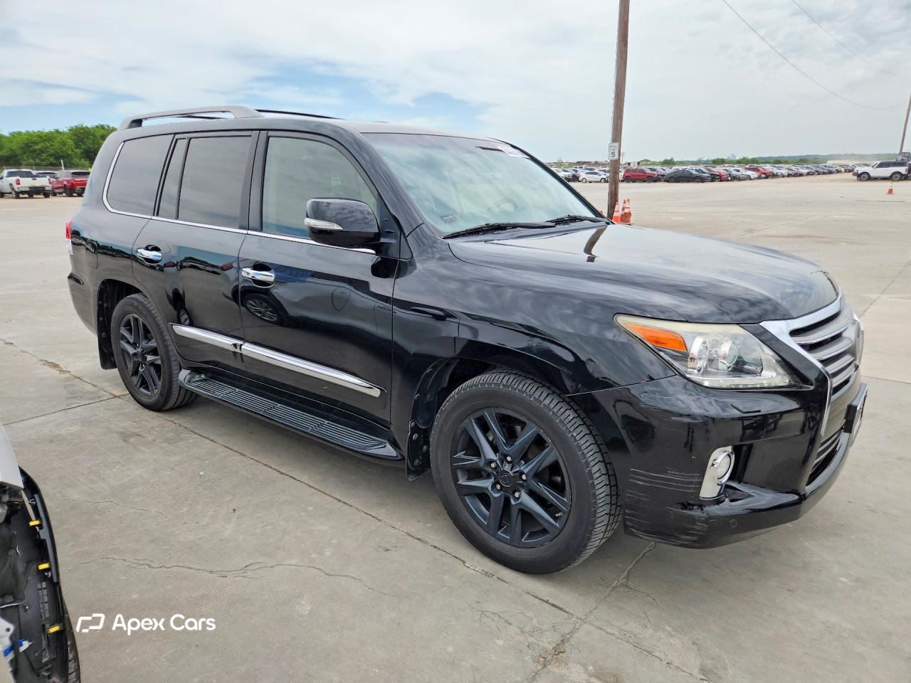 Lexus LX 2015