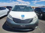 Toyota Sienna 2015