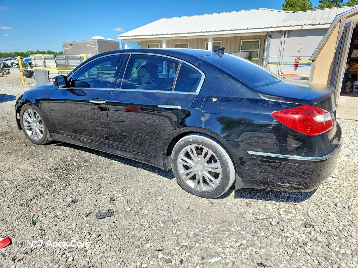 Hyundai Genesis 2013