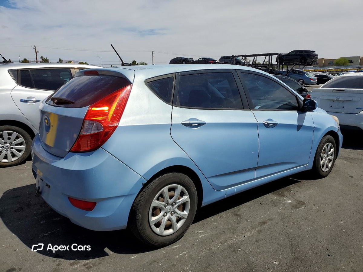 Hyundai Accent 2012