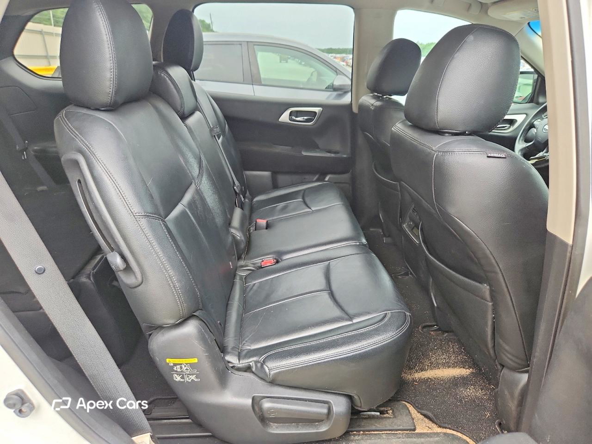 Nissan Pathfinder 2013