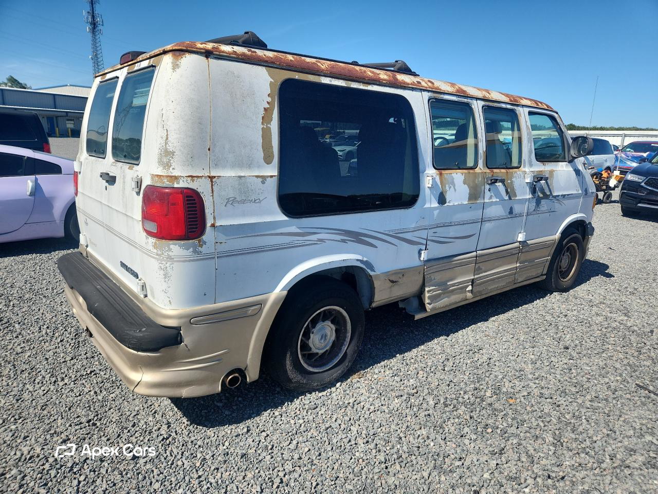 Dodge RAM Van 2000