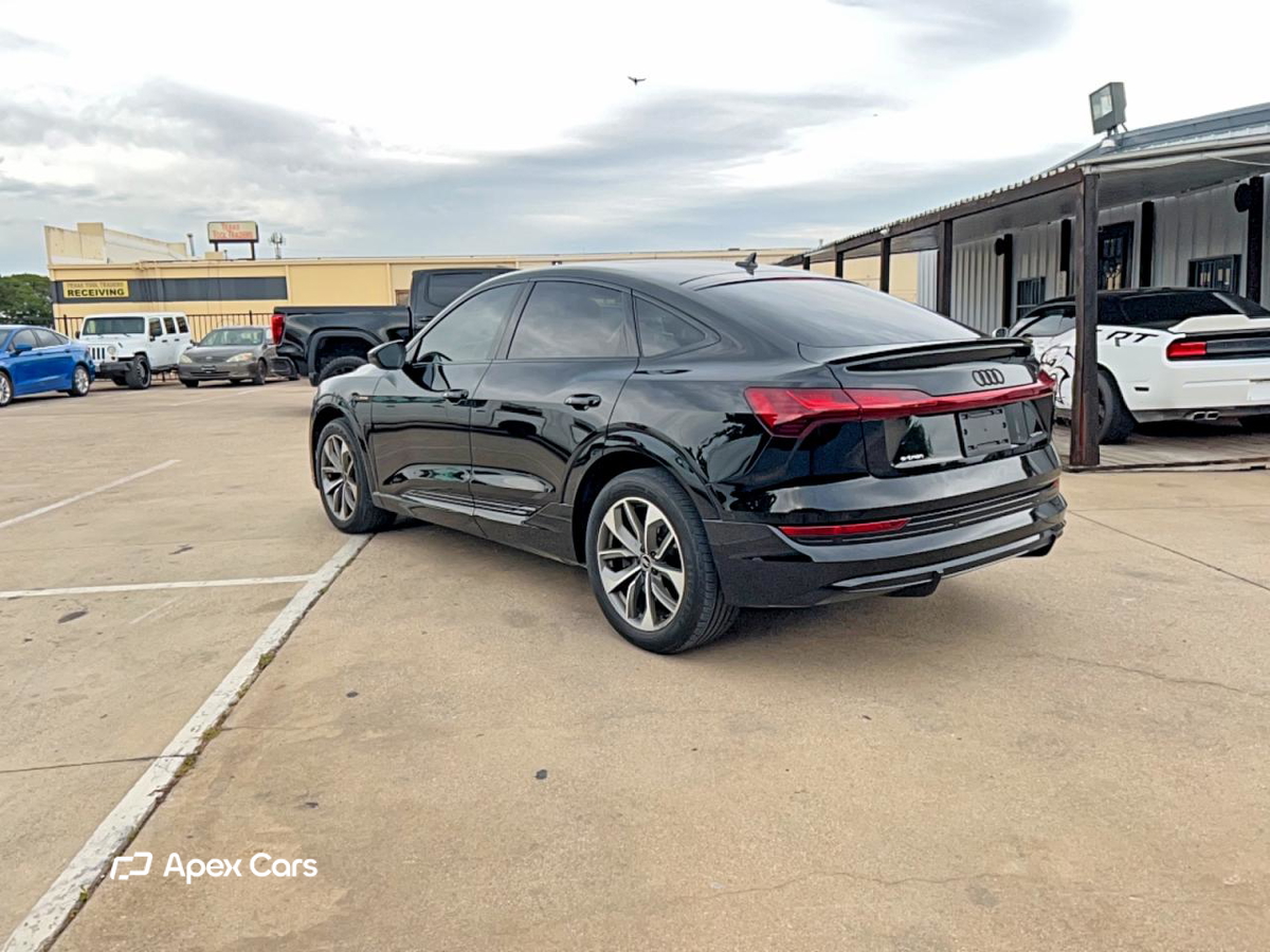Audi e-tron 2021