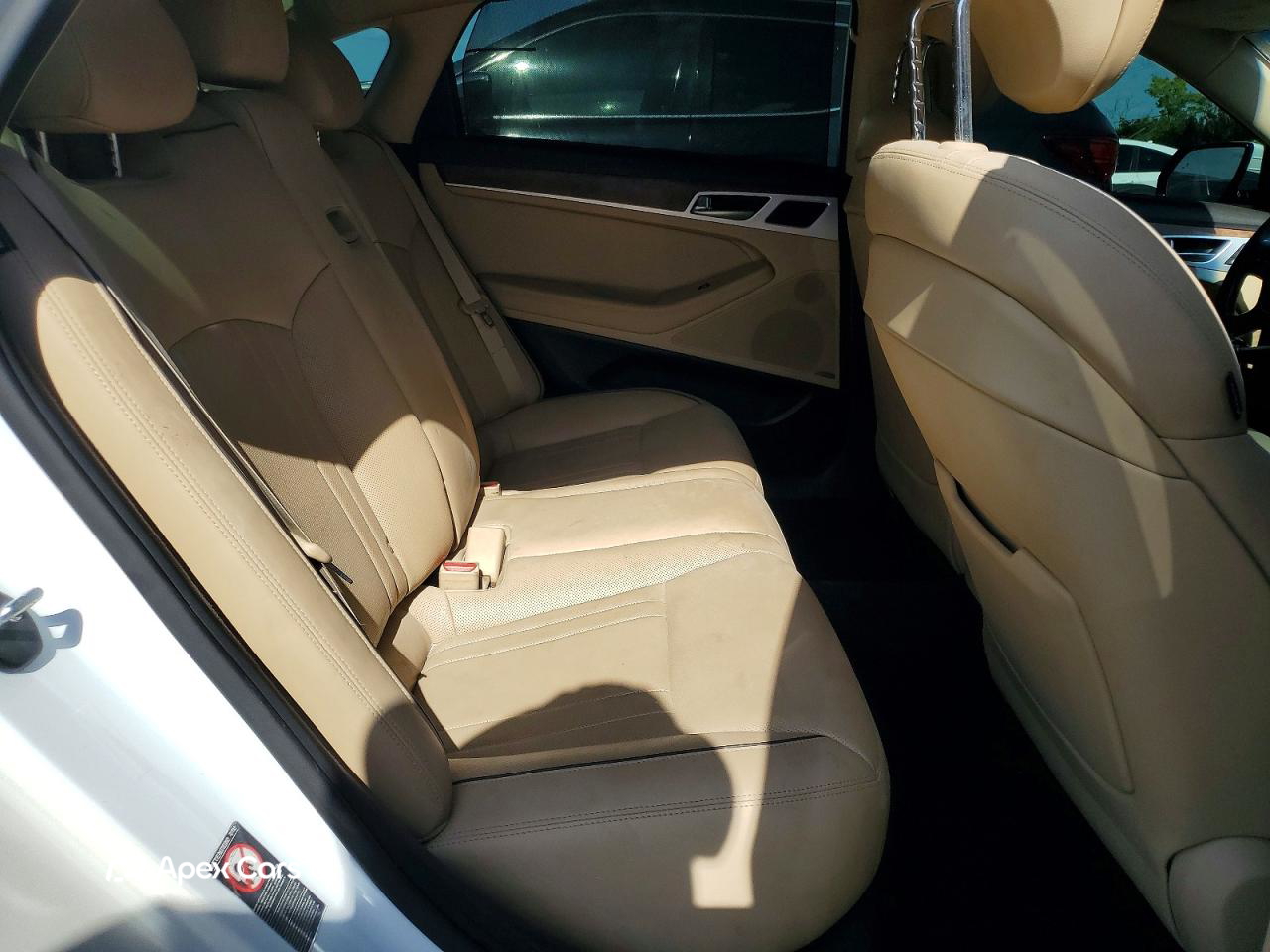 Hyundai Genesis 2016
