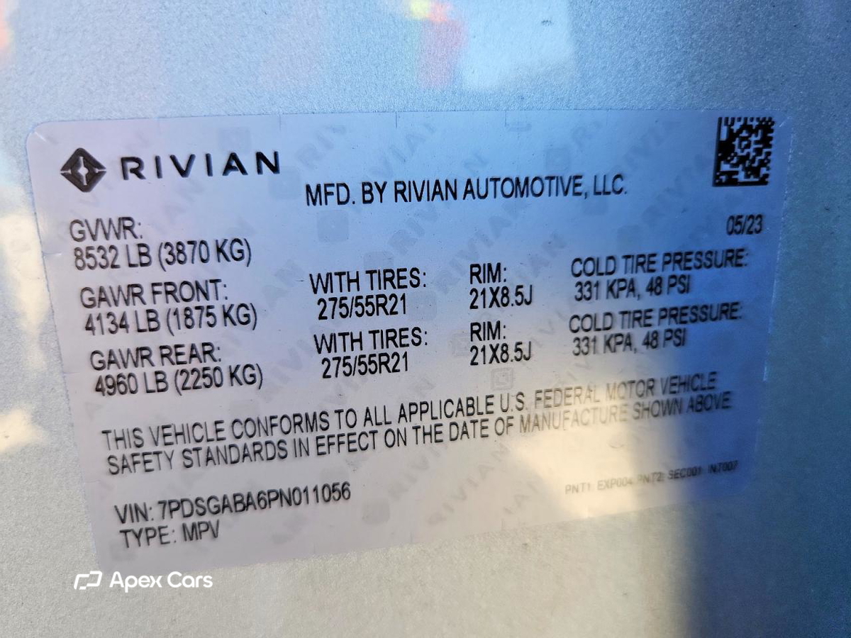 Rivian R1S 2023