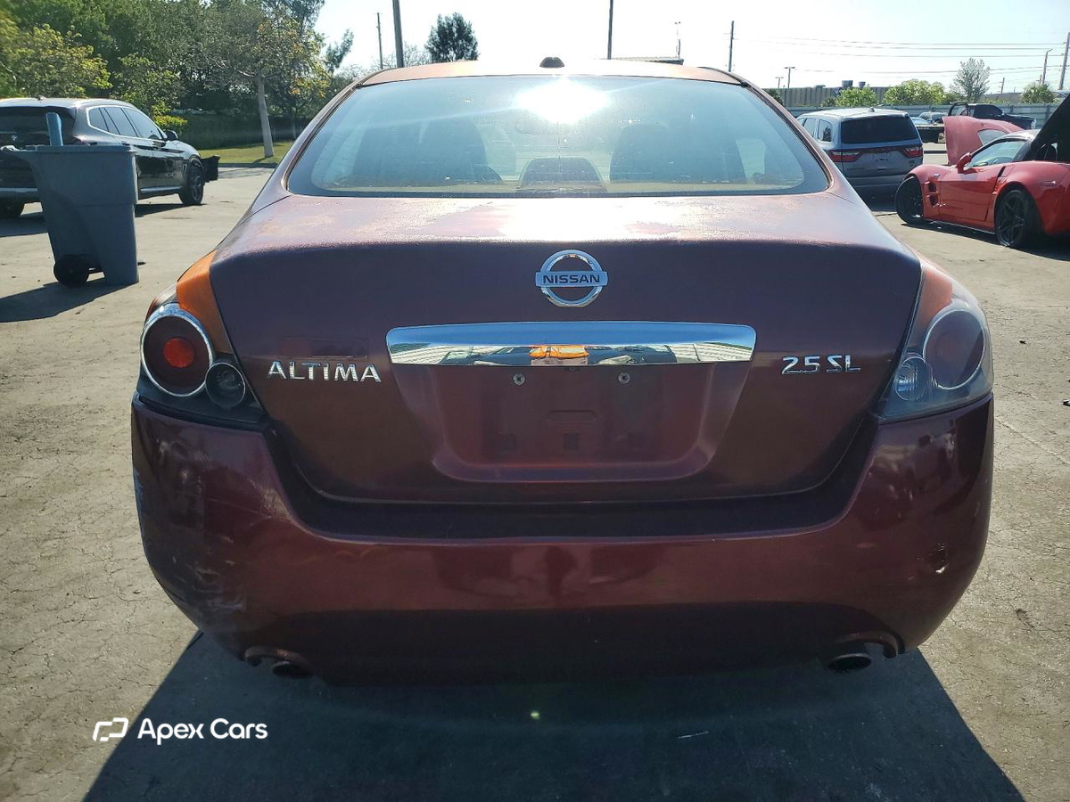 Nissan Altima 2011