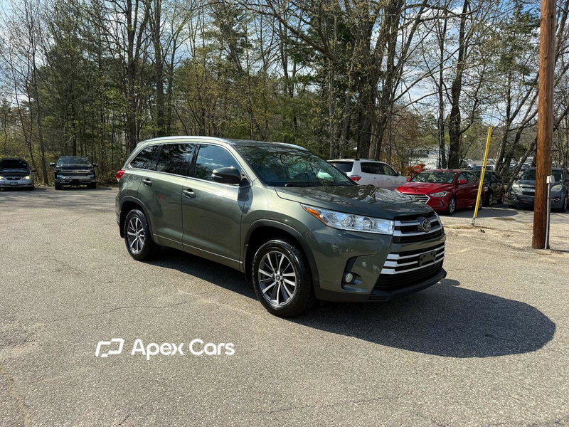 Toyota Highlander 2018 - Image 1 of 13