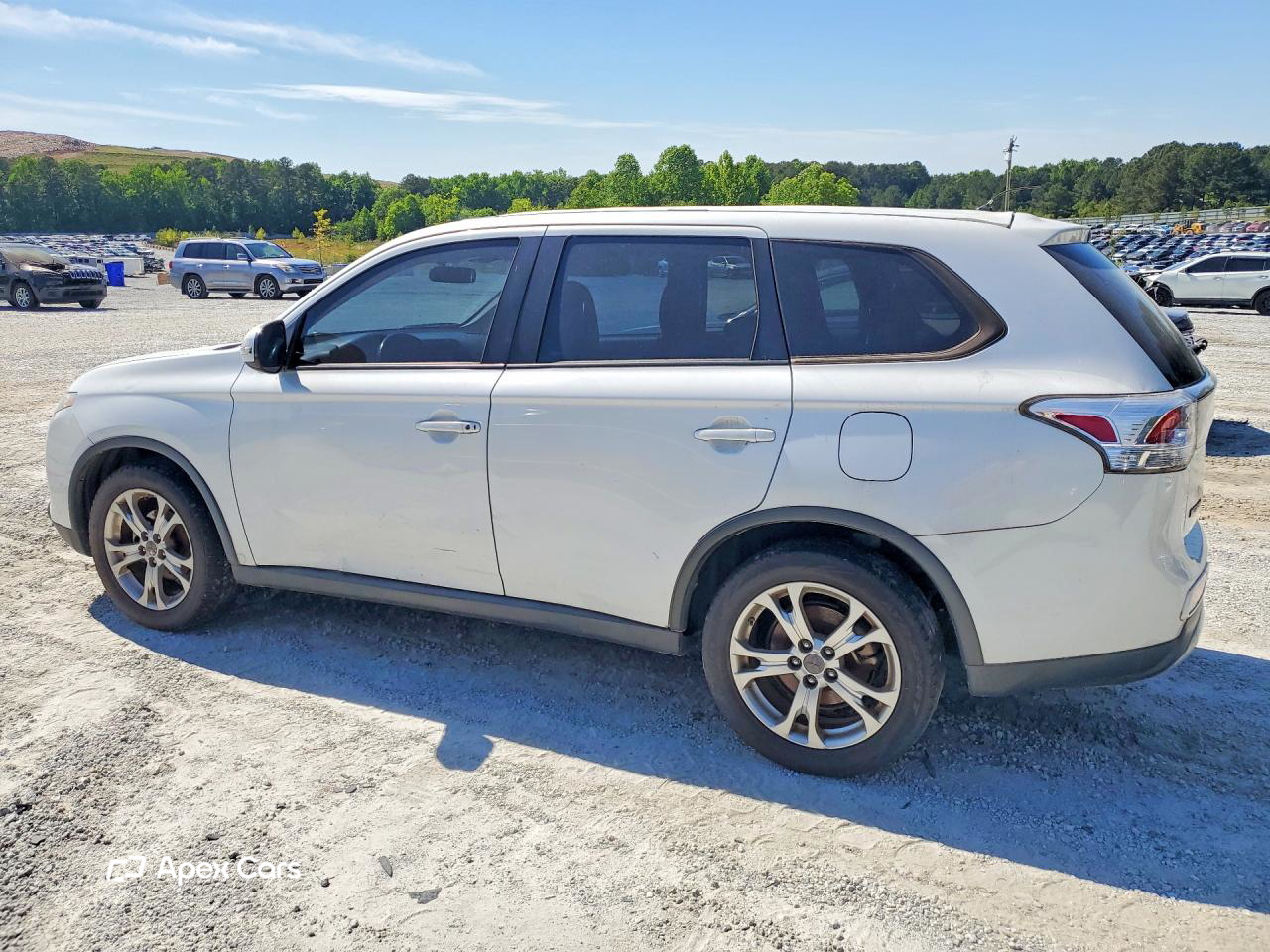 Mitsubishi Outlander 2015