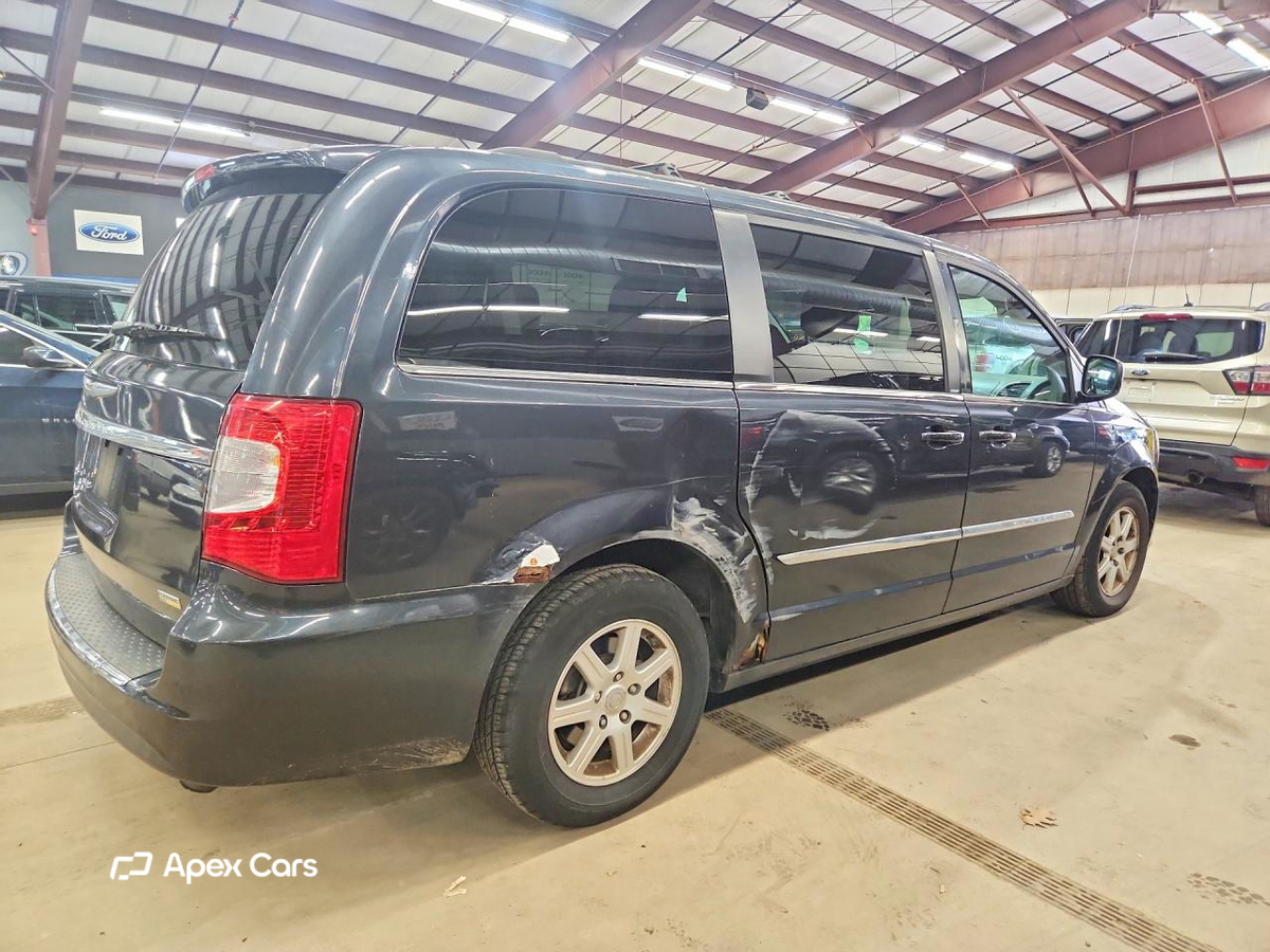 Chrysler Voyager 2013