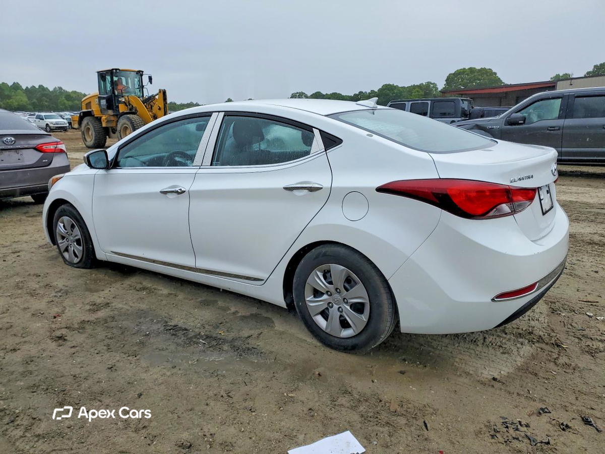 Hyundai Elantra 2016