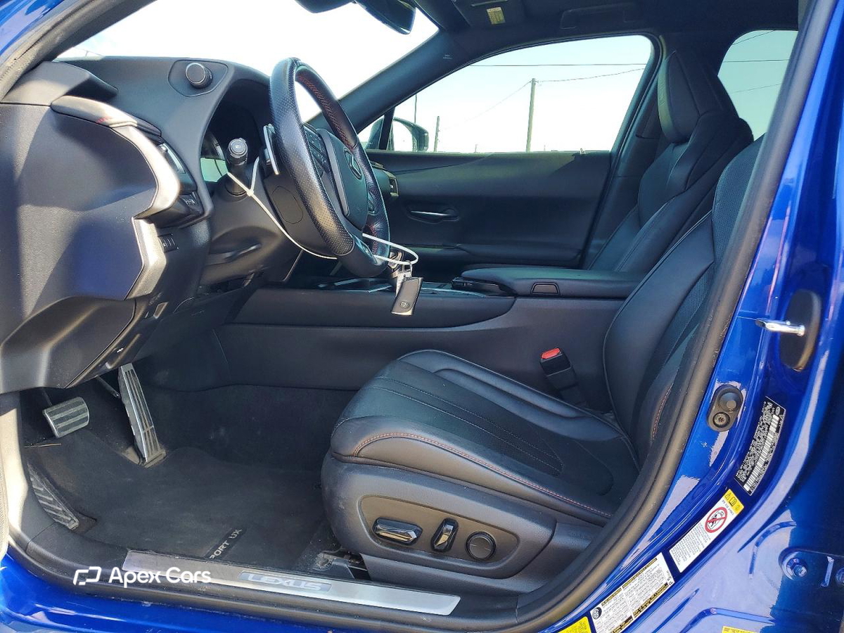 Lexus UX 2019