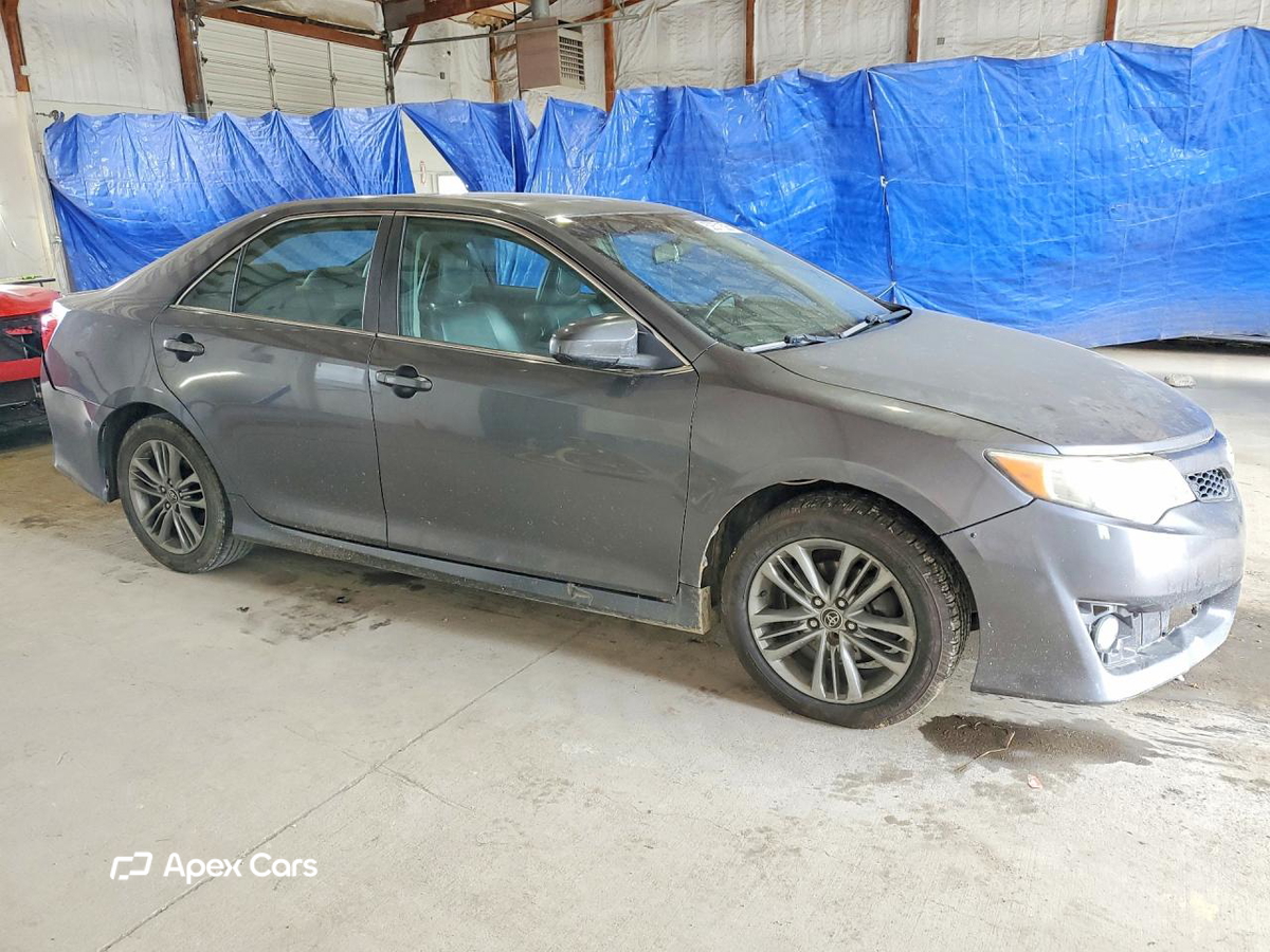 Toyota Camry 2012