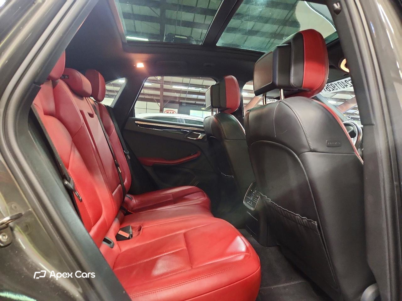 Porsche Macan 2016