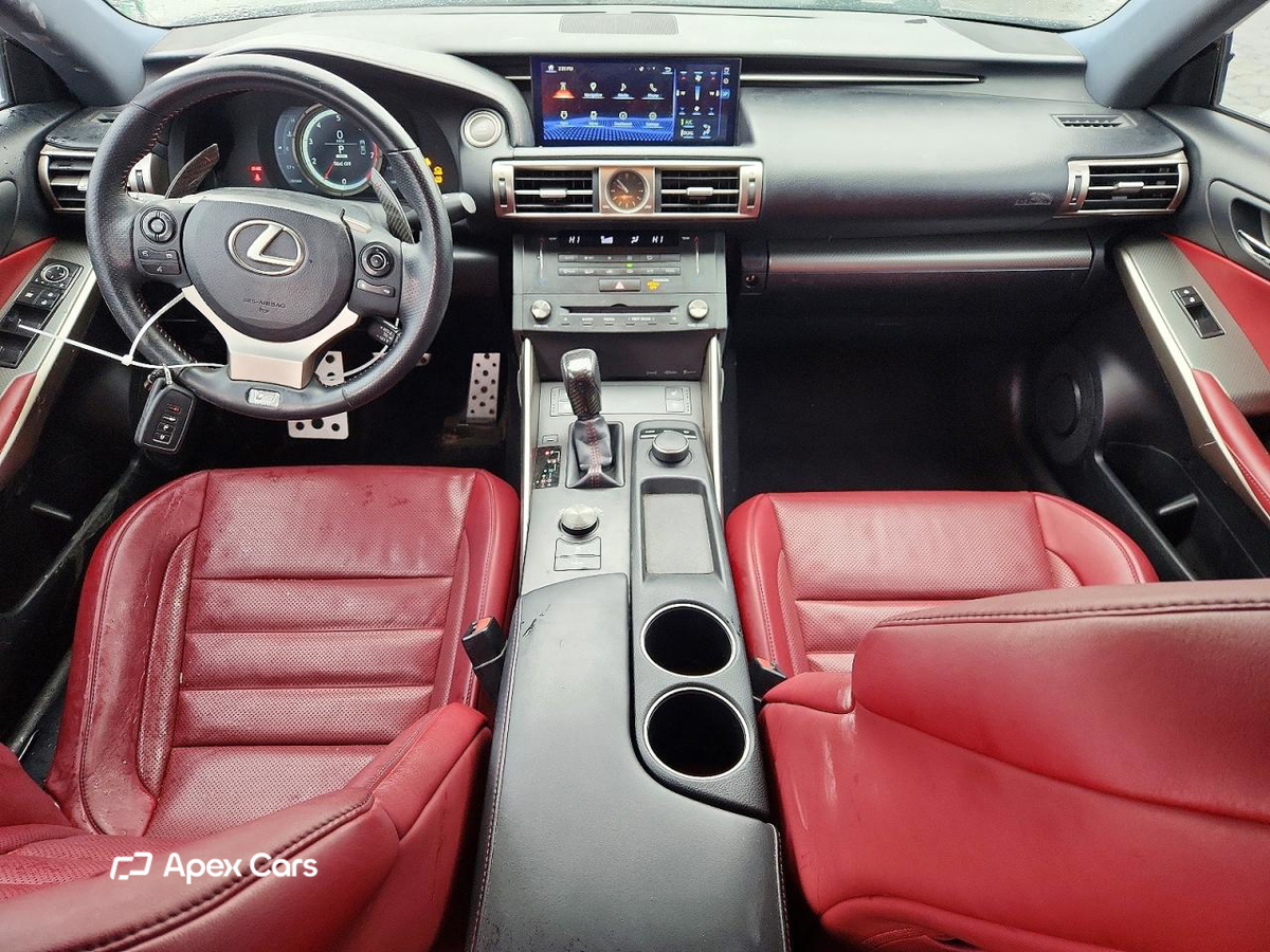 Lexus IS 2015