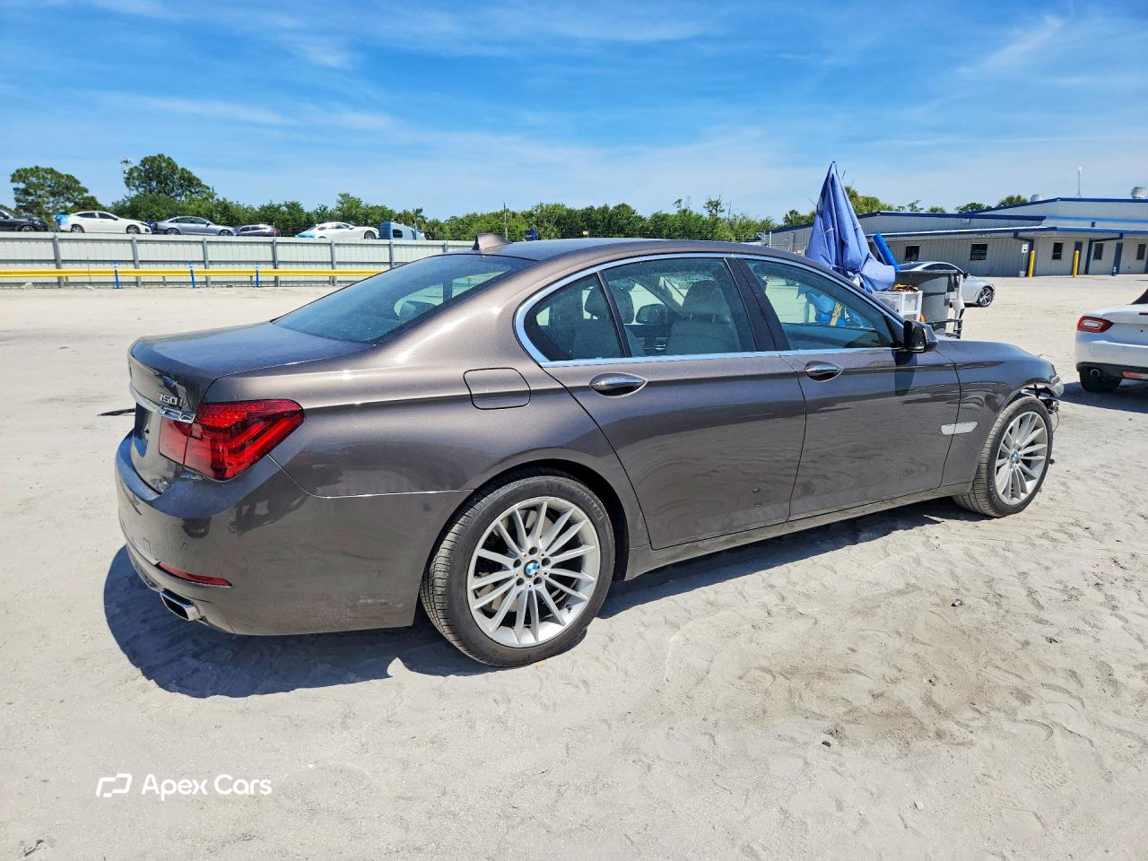 BMW Series 7 2015