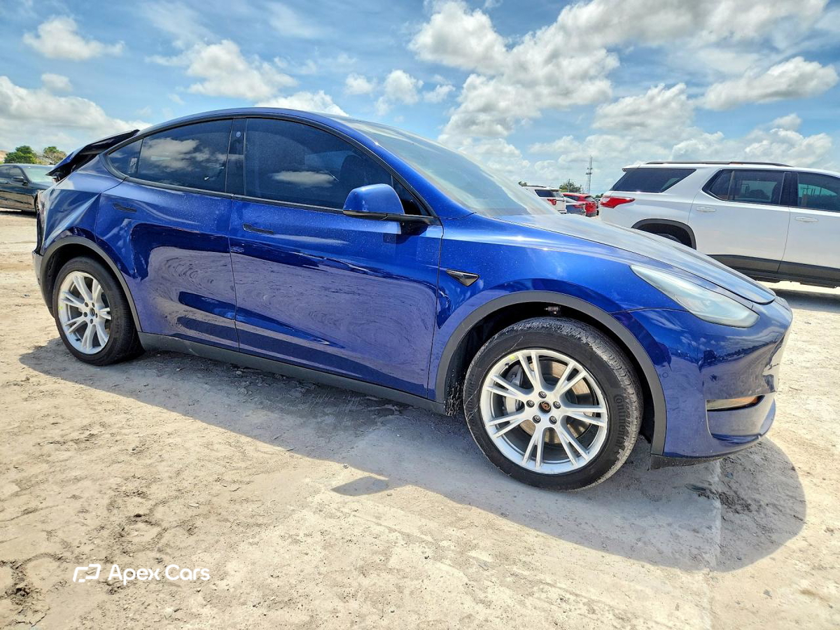 Tesla Model Y 2022