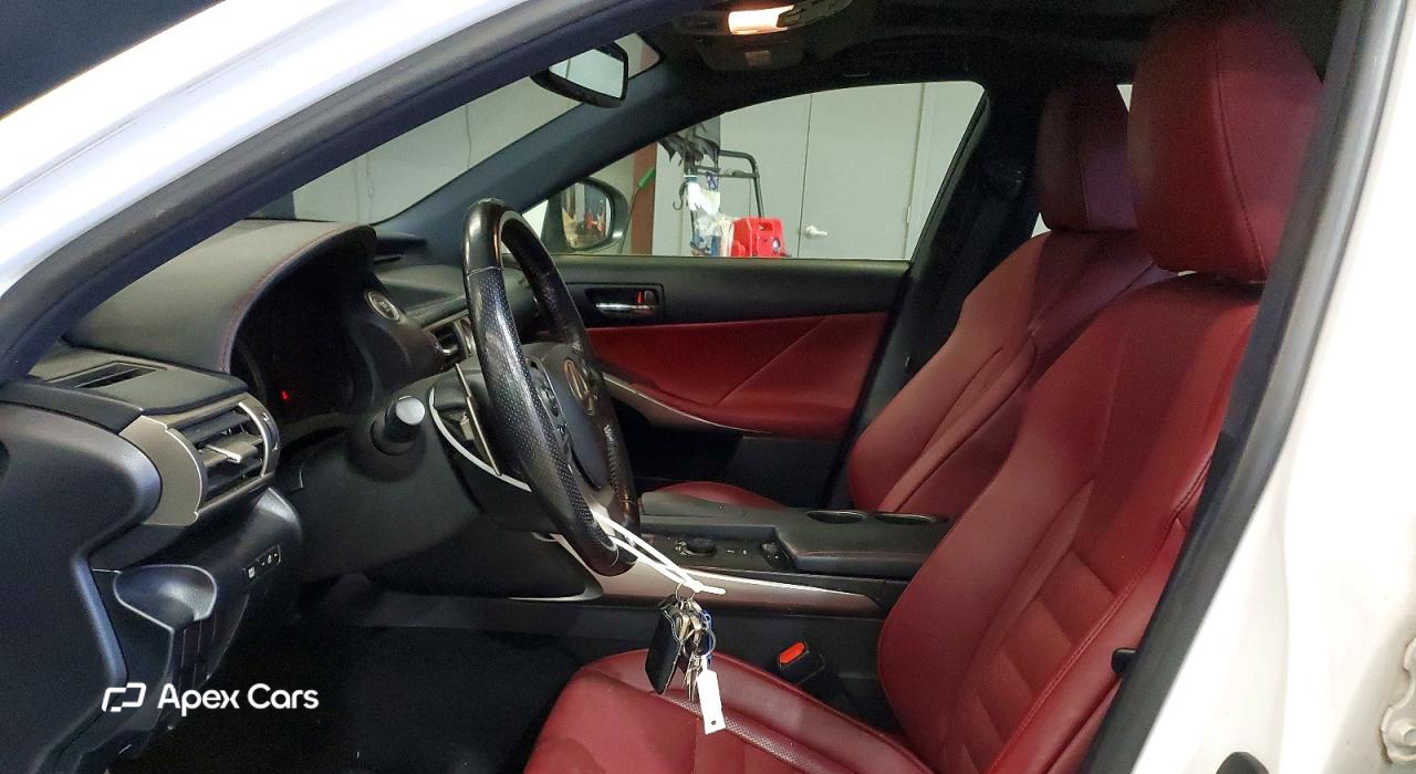 Lexus IS 2016