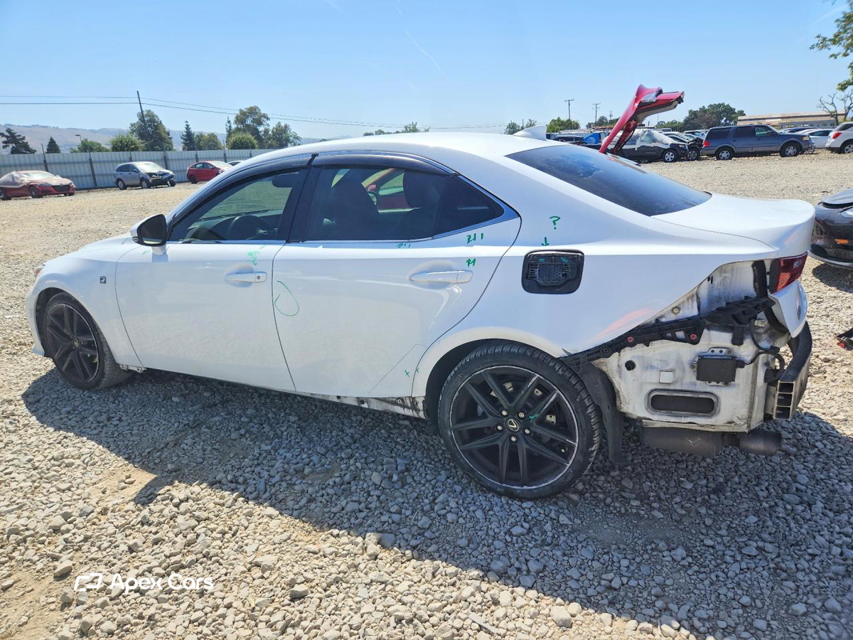 Lexus IS 2015