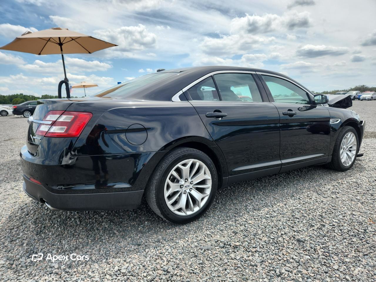 Ford Taurus 2016