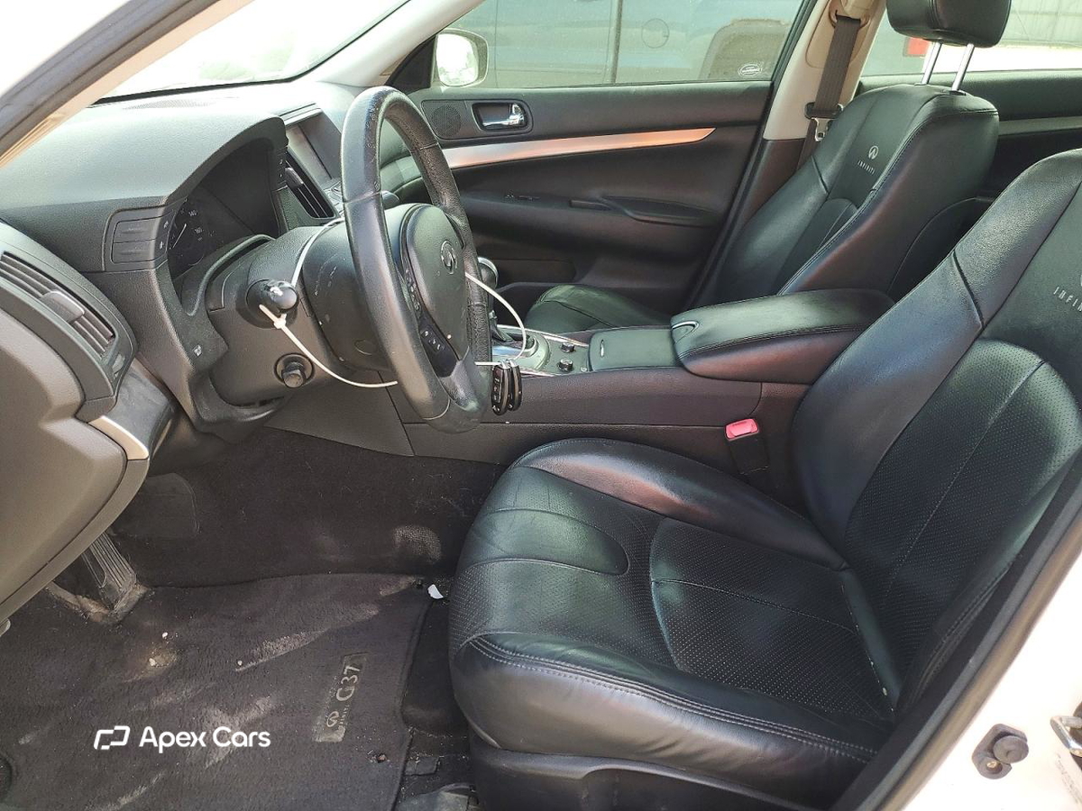 Infiniti G 2013