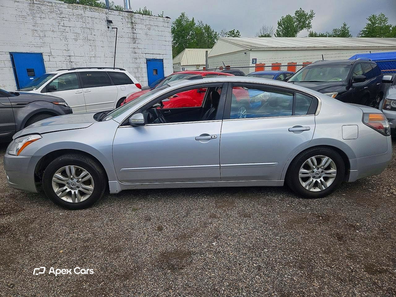 Nissan Altima 2012