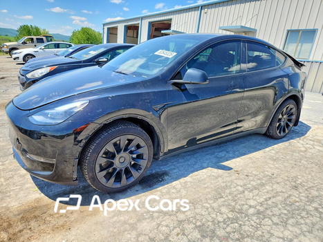 Tesla Model Y 2024 - Image 1 of 12