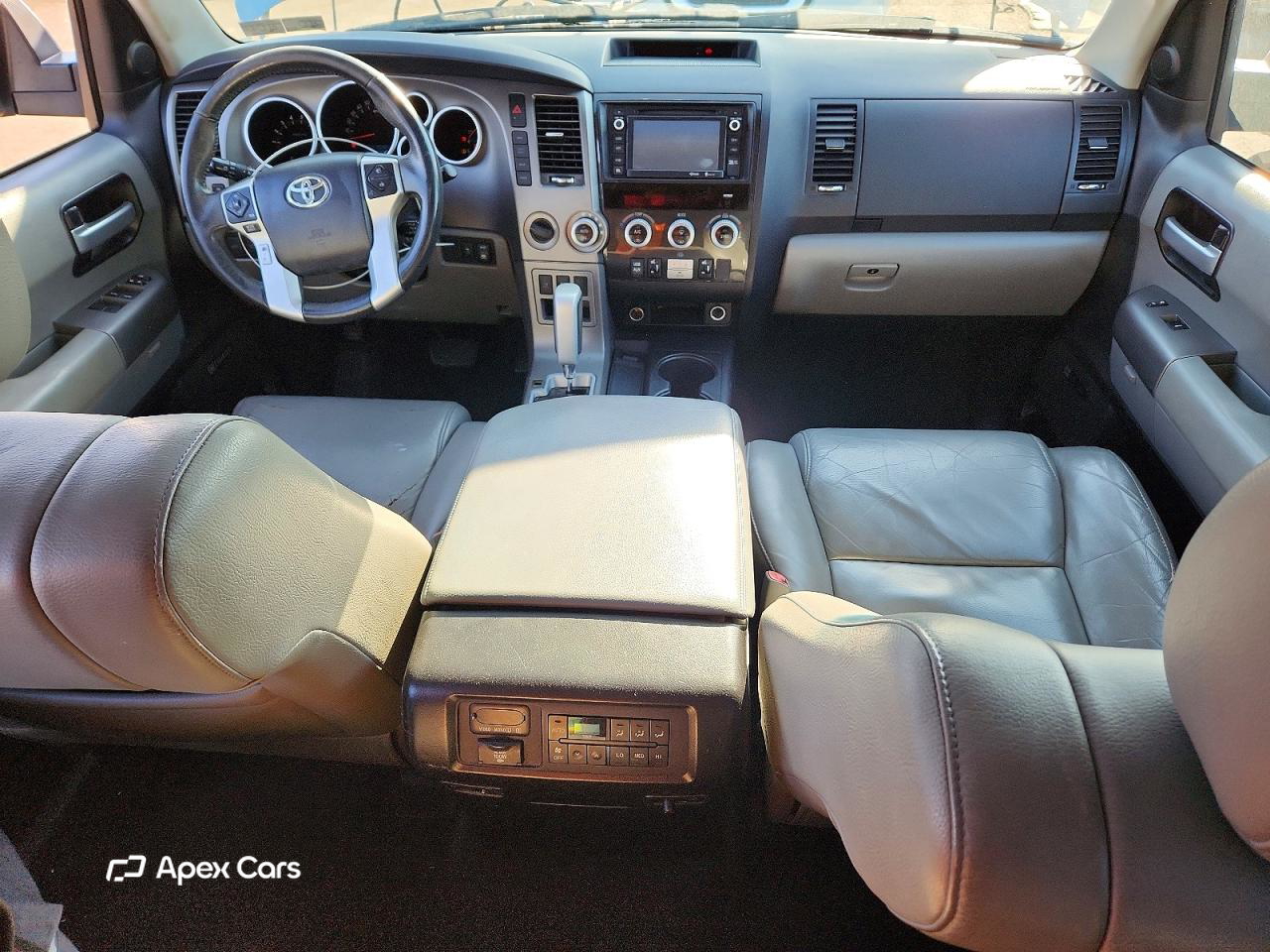 Toyota Sequoia 2015