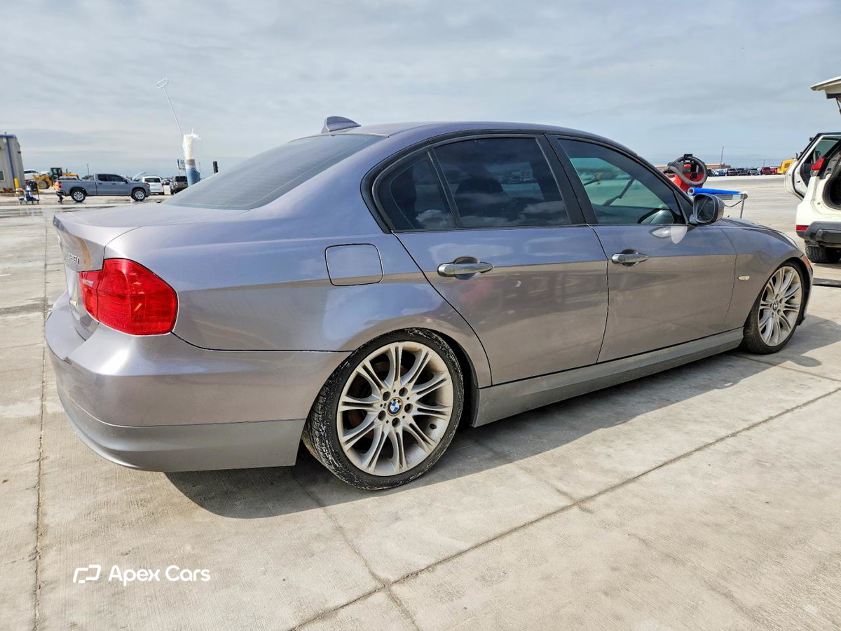 BMW Series 3 2010