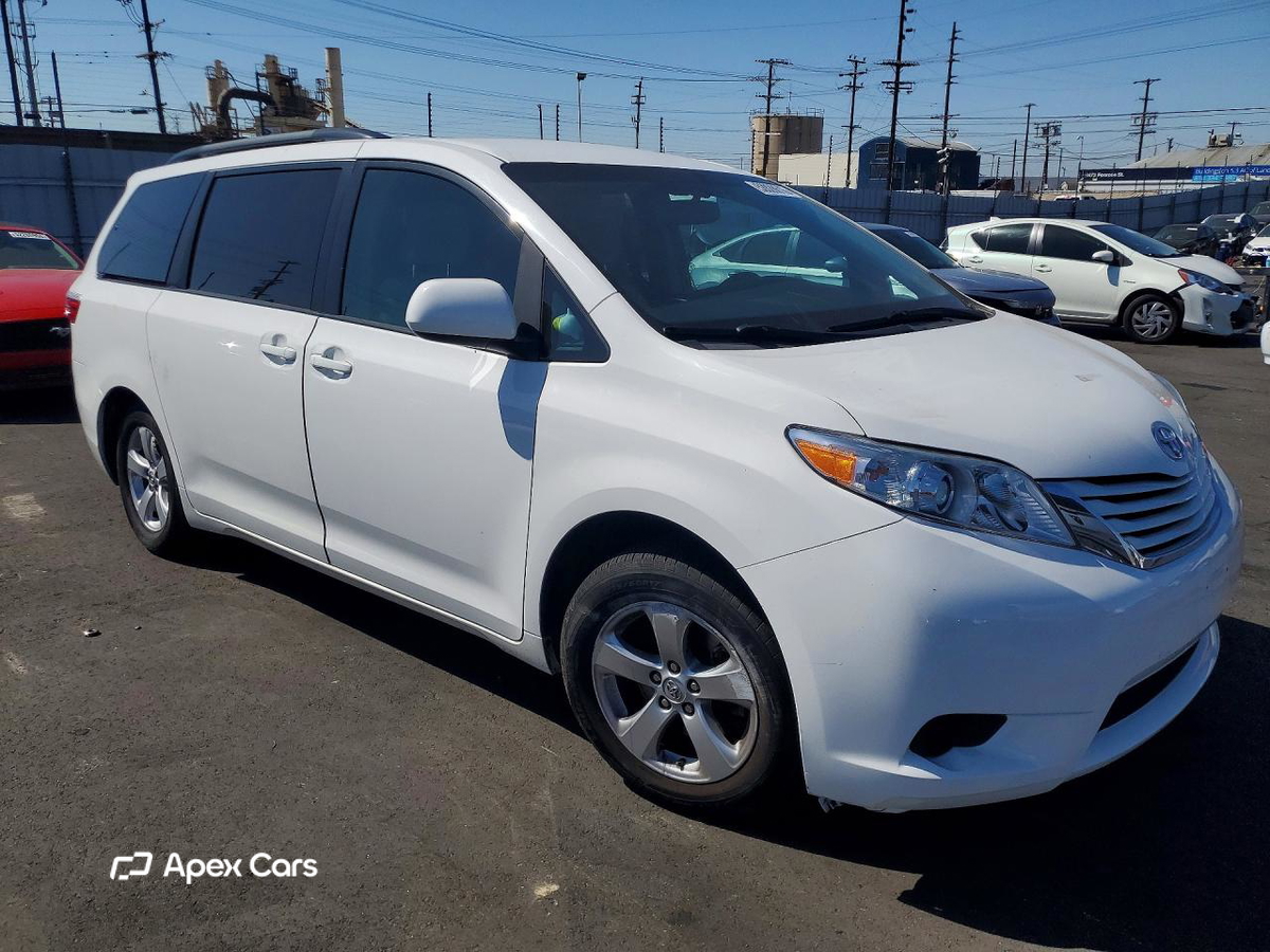 Toyota Sienna 2017