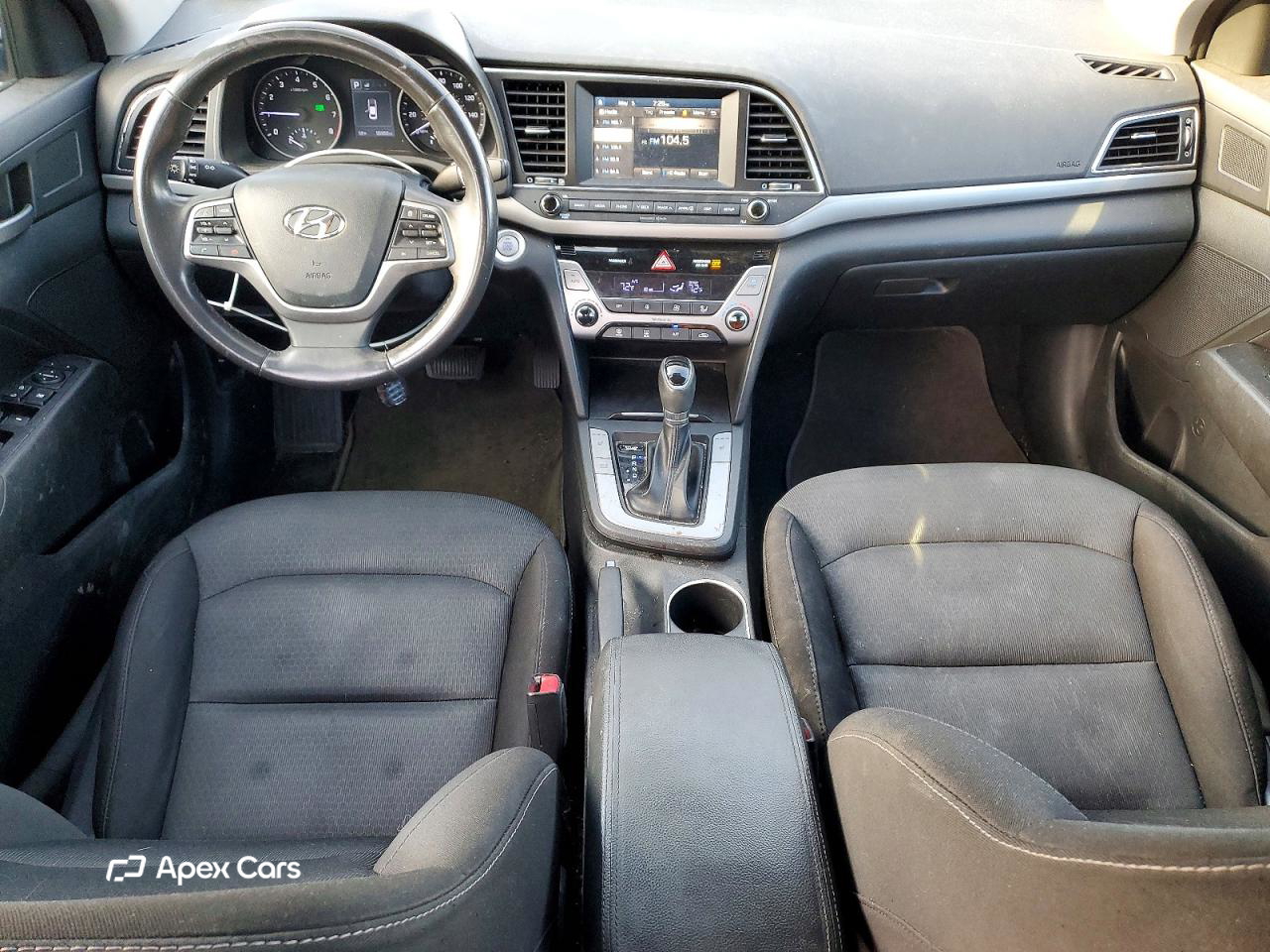 Hyundai Elantra 2017