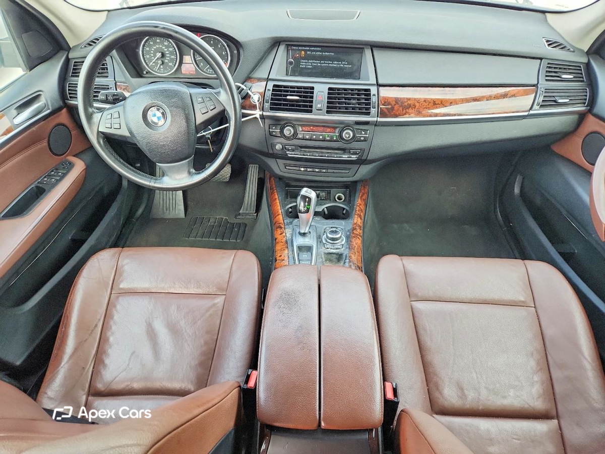 BMW X5 2011