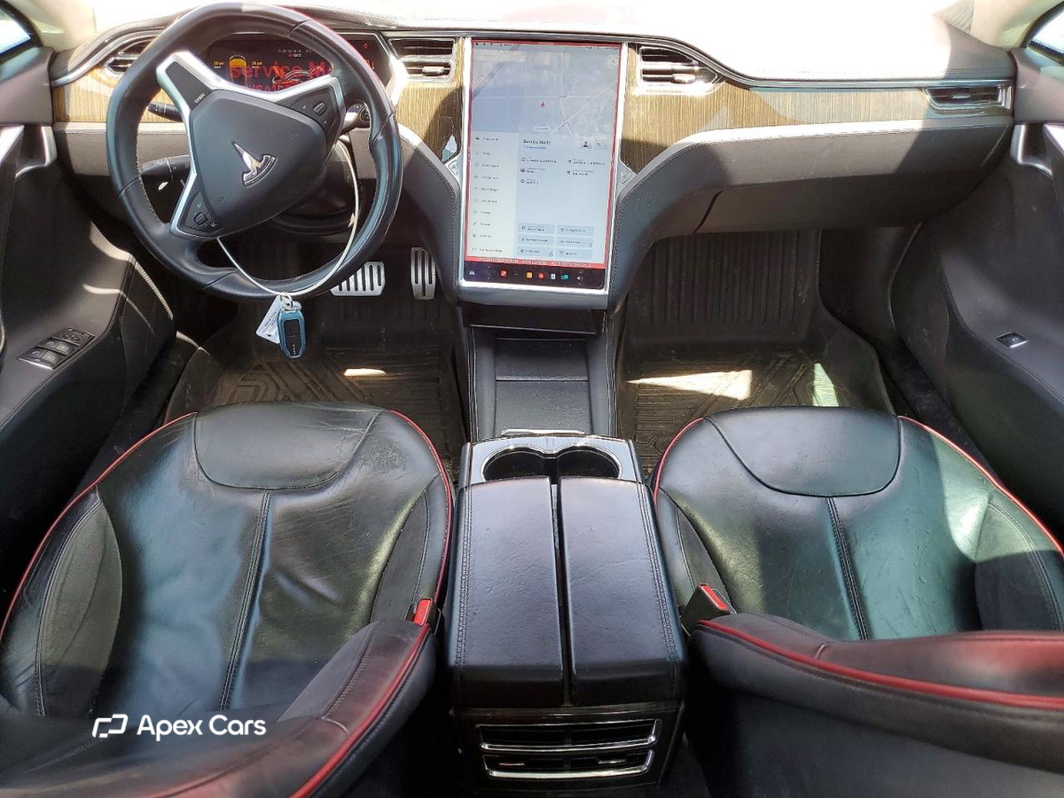 Tesla Model S 2013