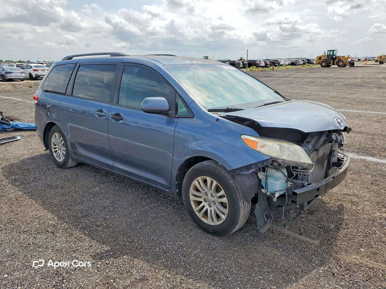 Toyota Sienna 2014