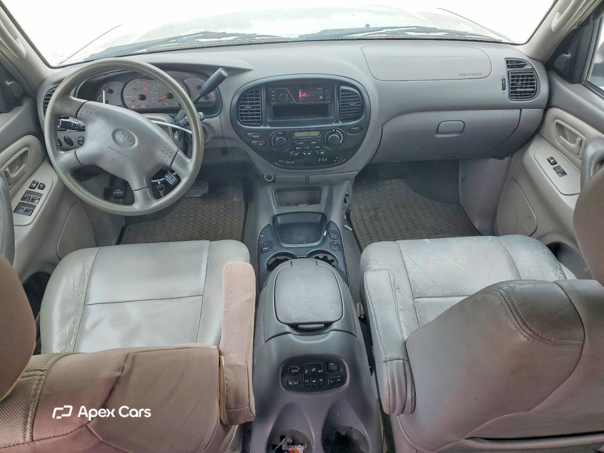 Toyota Sequoia 2002