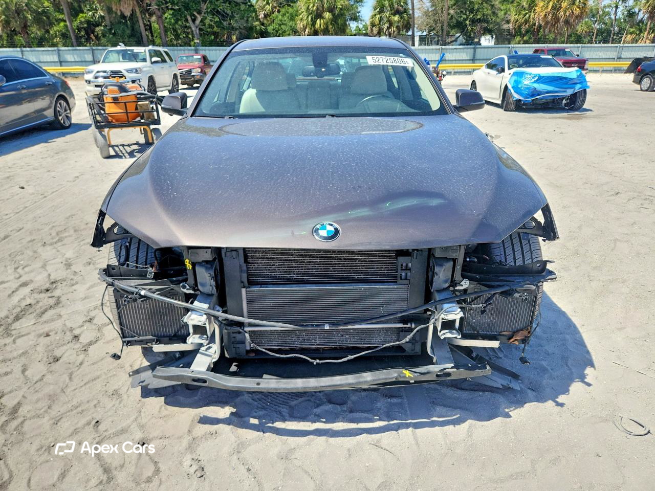 BMW Series 7 2015