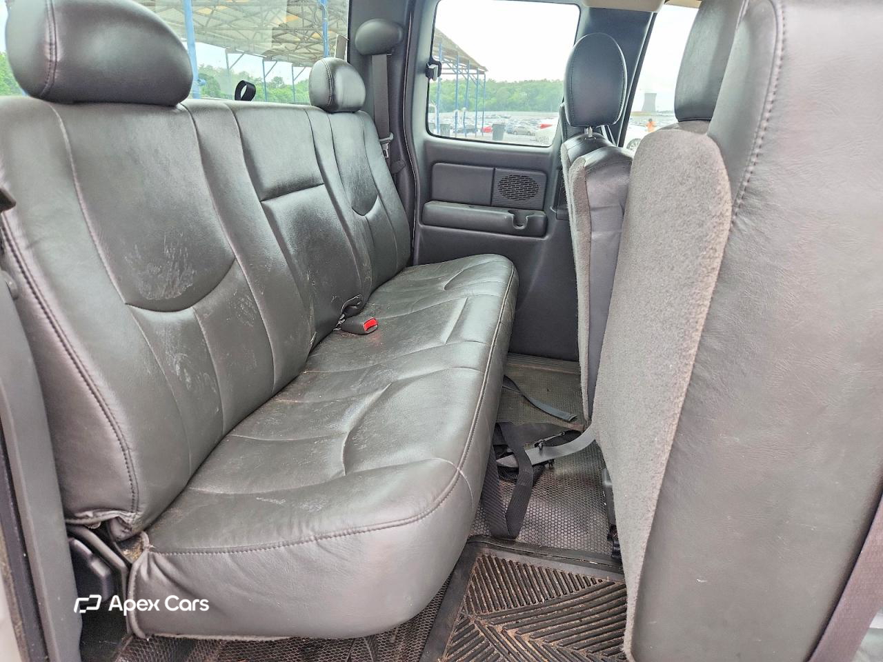 Chevrolet Silverado 2004