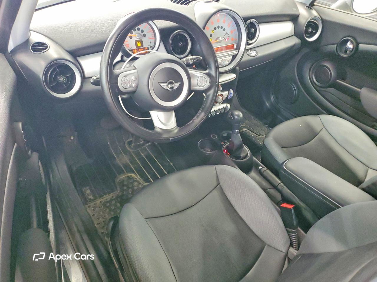 MINI Cooper 2010