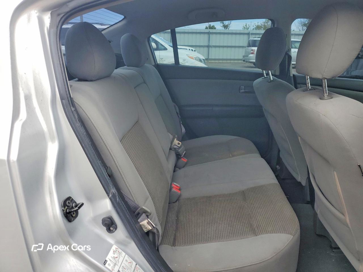 Nissan Sentra 2011