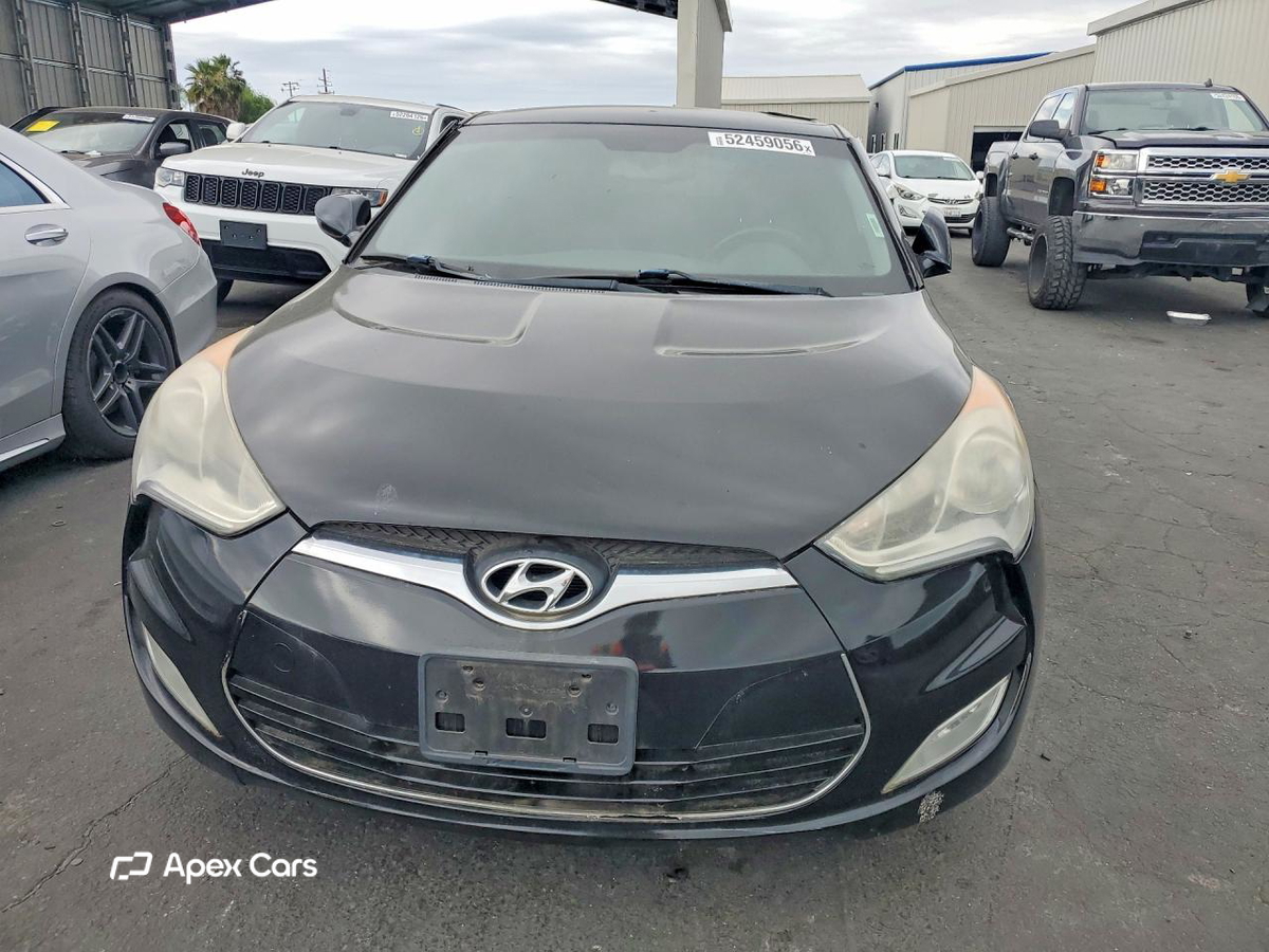Hyundai Veloster 2013