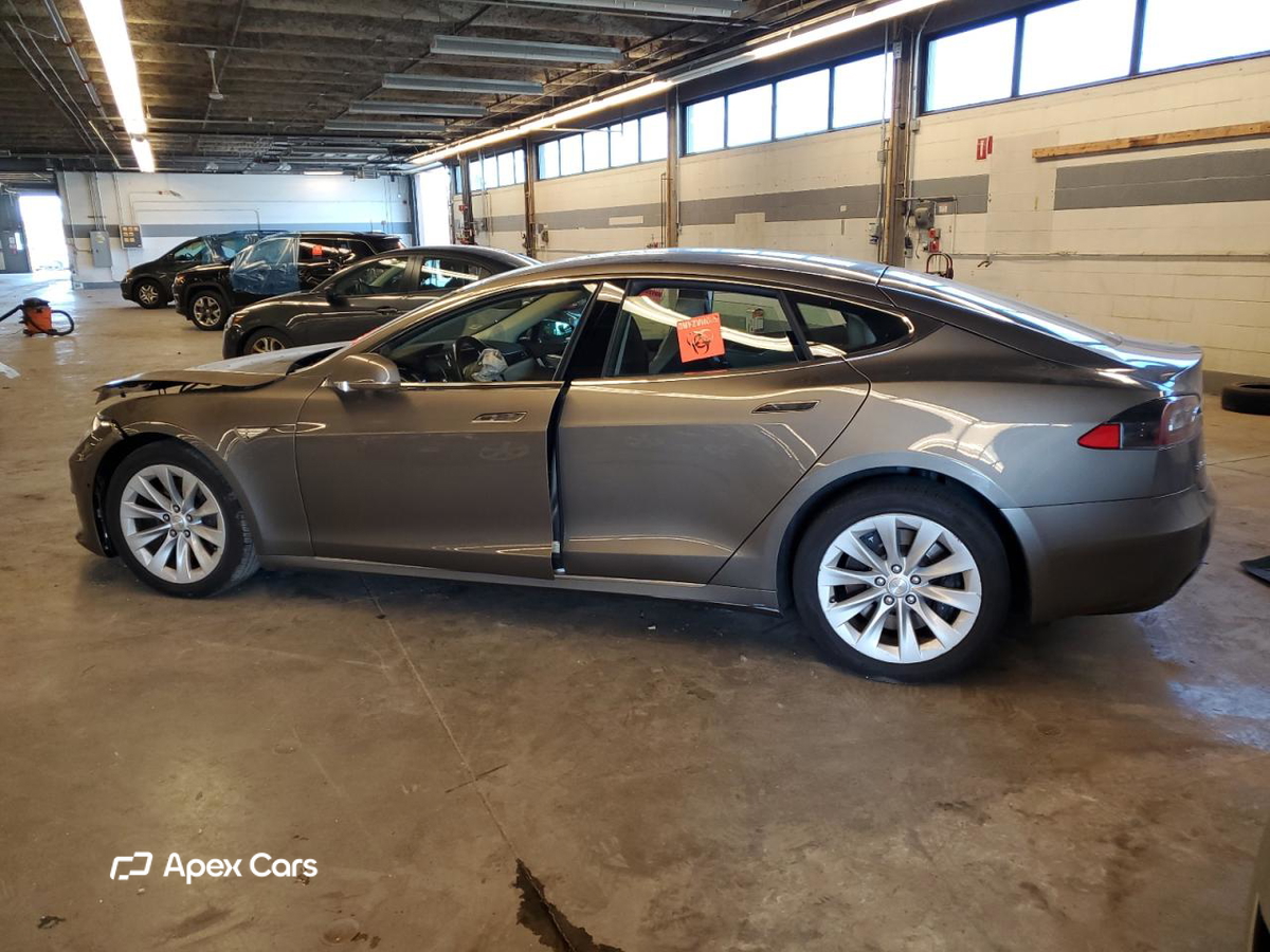 Tesla Model S 2016