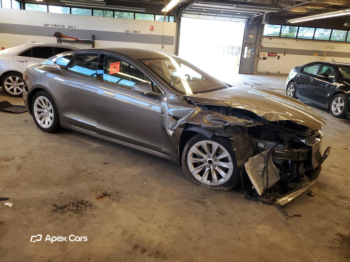 Tesla Model S 2016