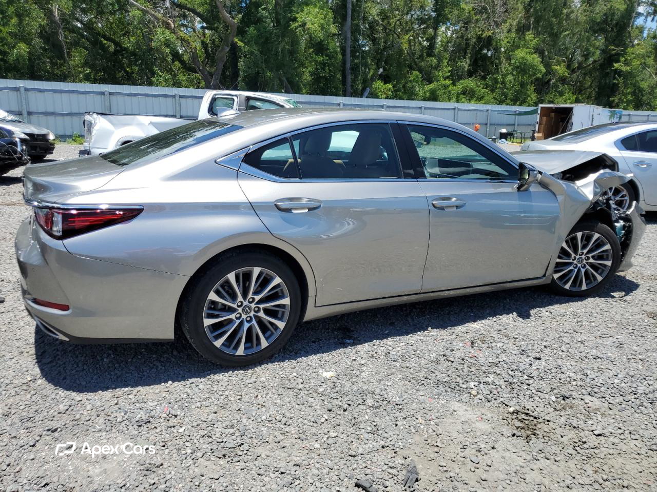 Lexus ES 2021