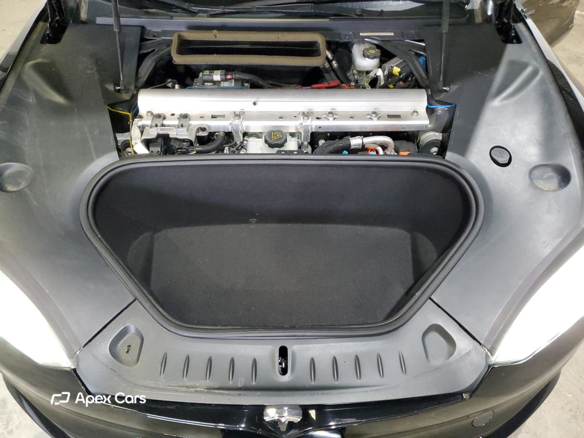 Tesla Model S 2021